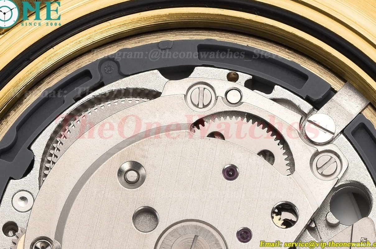 MY8215 40MM Daydate GDF Stk YG Gold YG 0118